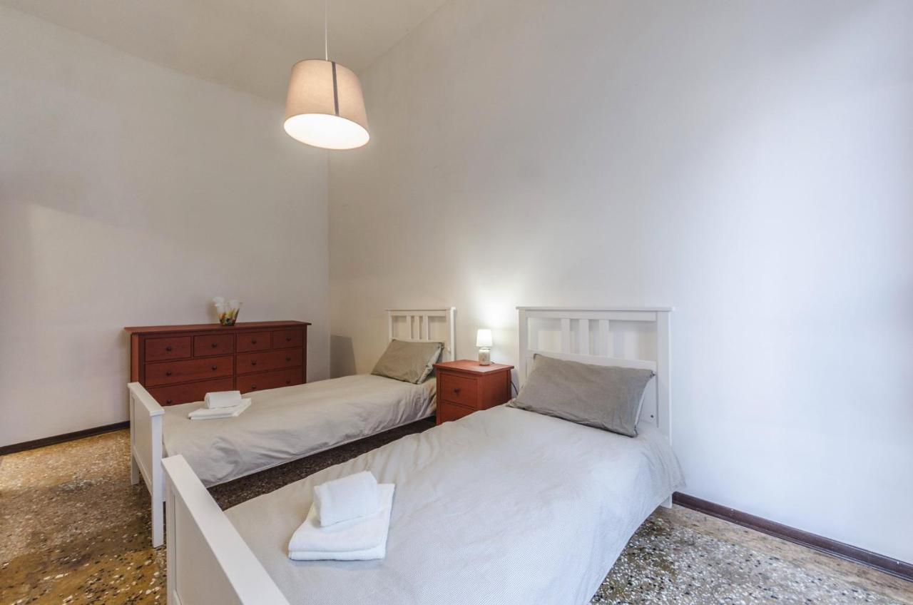 Lejlighed Maurizio House - Near The Train Station *