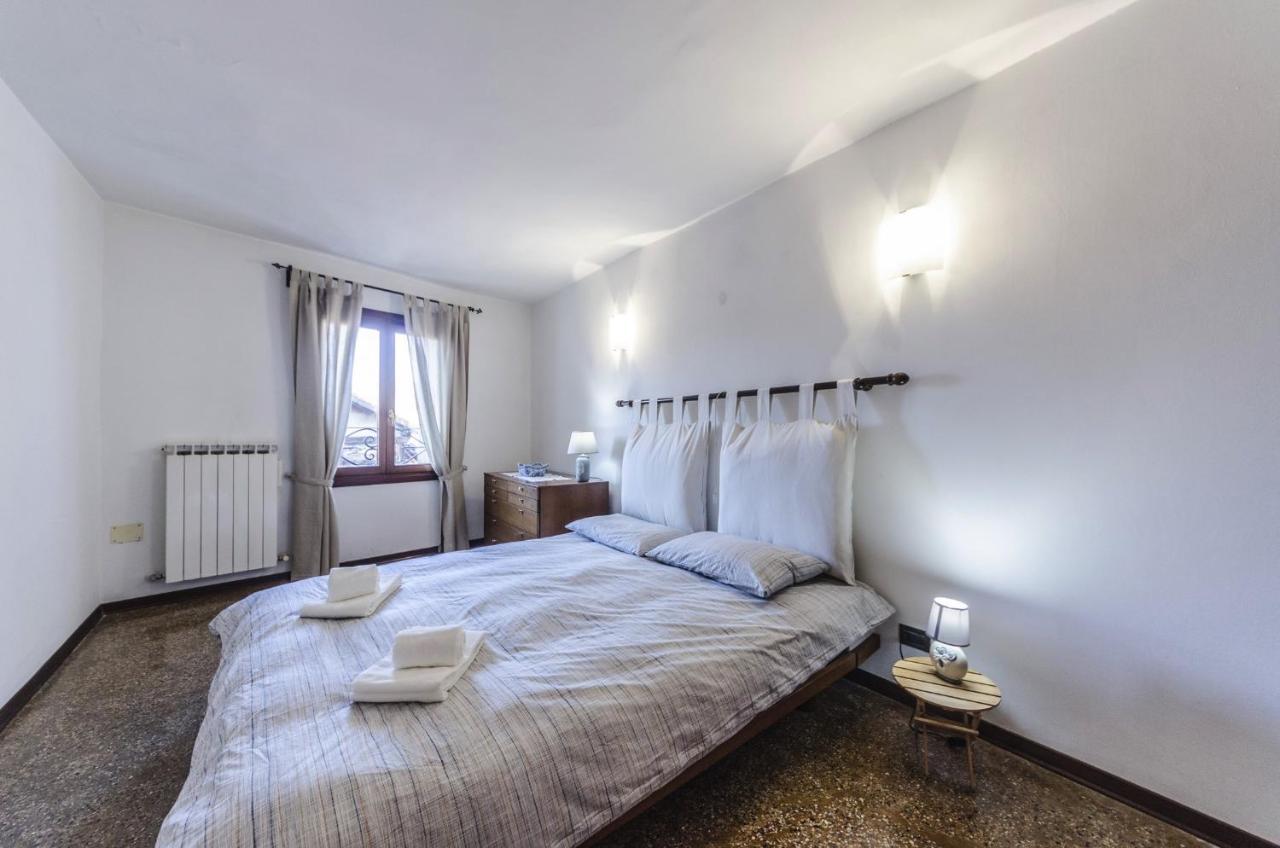 Lejlighed Maurizio House - Near The Train Station